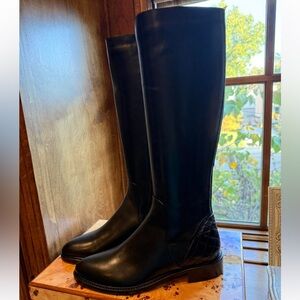 Elegant Aquatalia Black Boots